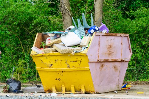 Person using an accessible Bloomsbury waste removal website on a screen reader